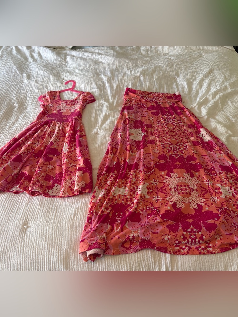 LuLaRoe - Matching mother daughter skirt (XS) & dress (5/6). - Picture 1 of 7